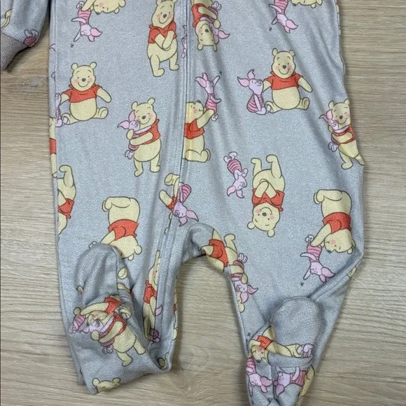 Disney Baby 3/6M Winnie the Pooh Piglet Footie One Piece - Picture 4 of 5